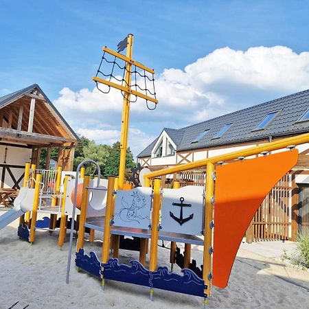 Patyki Kamyki Lägenhet Ustka Exteriör bild
